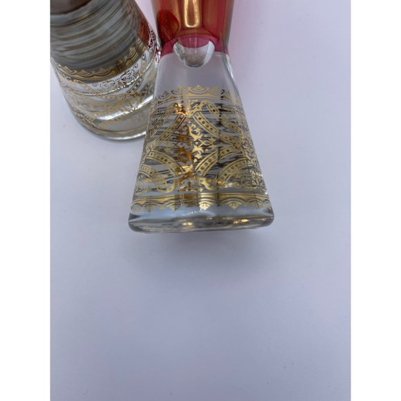 Pair of Beautiful, Modern, Gold Filigree Champagne Flutes, Heavy Bottom, 6 3/4” - Picture 5 of 9